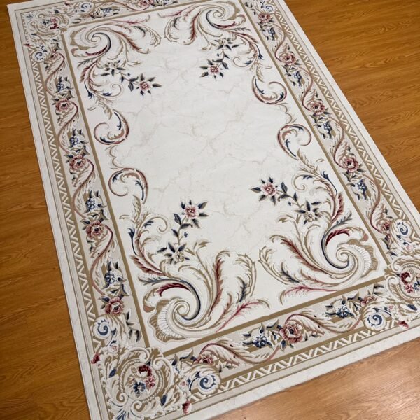 سجاد الاطار المنقوش