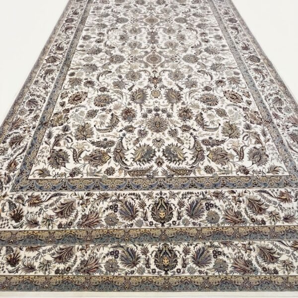 سجاد ايراني مبروم